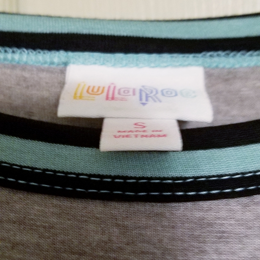 LuLaRoe Randy baseball tee - Picture 2 of 2